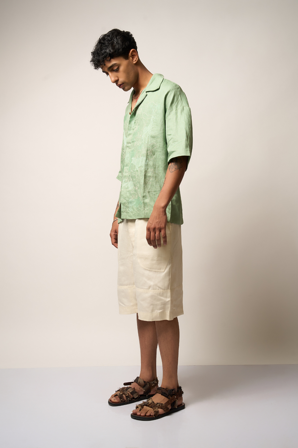 ANIMAL FARM SHIRT - SAGE GREEN