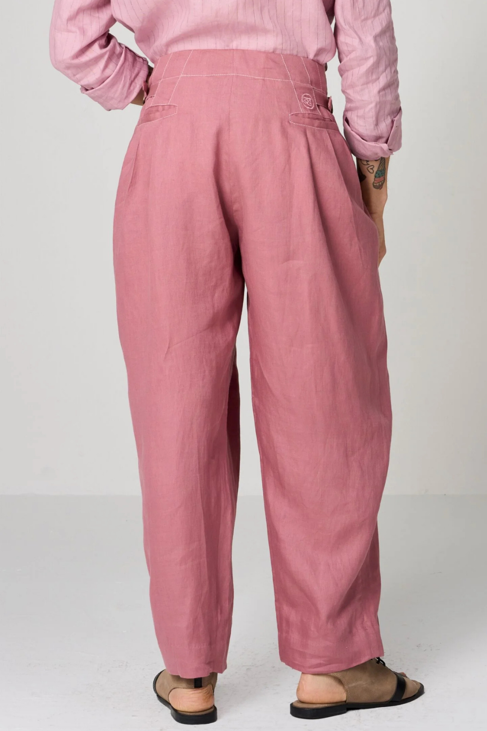 PLEATED WIDE PANTS