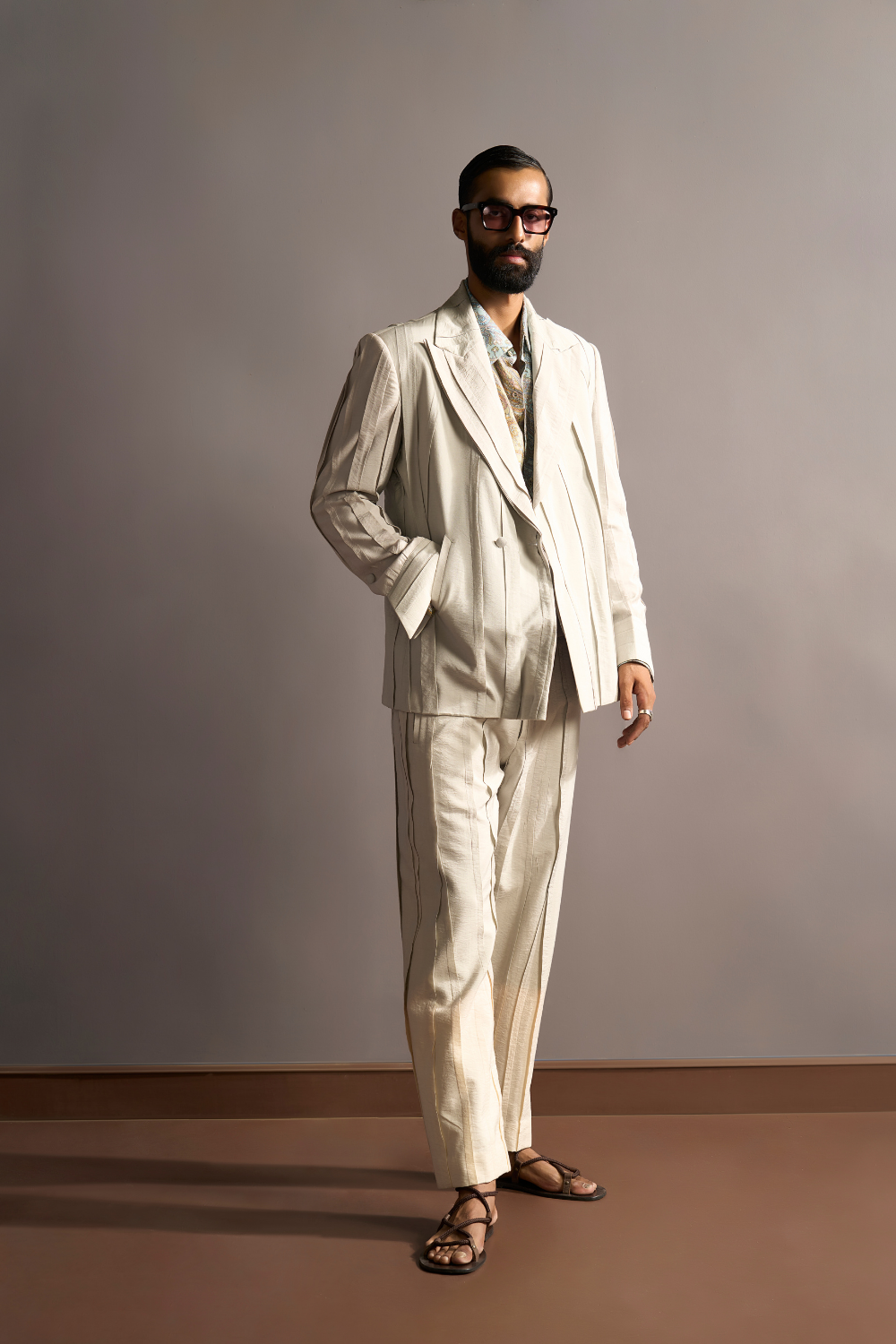 SELENE PLEATED SUIT