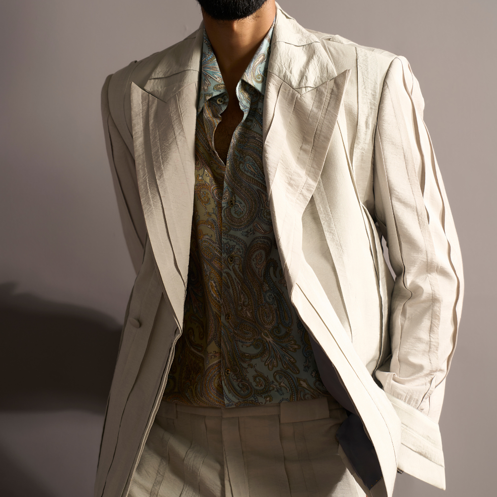 SELENE PLEATED SUIT