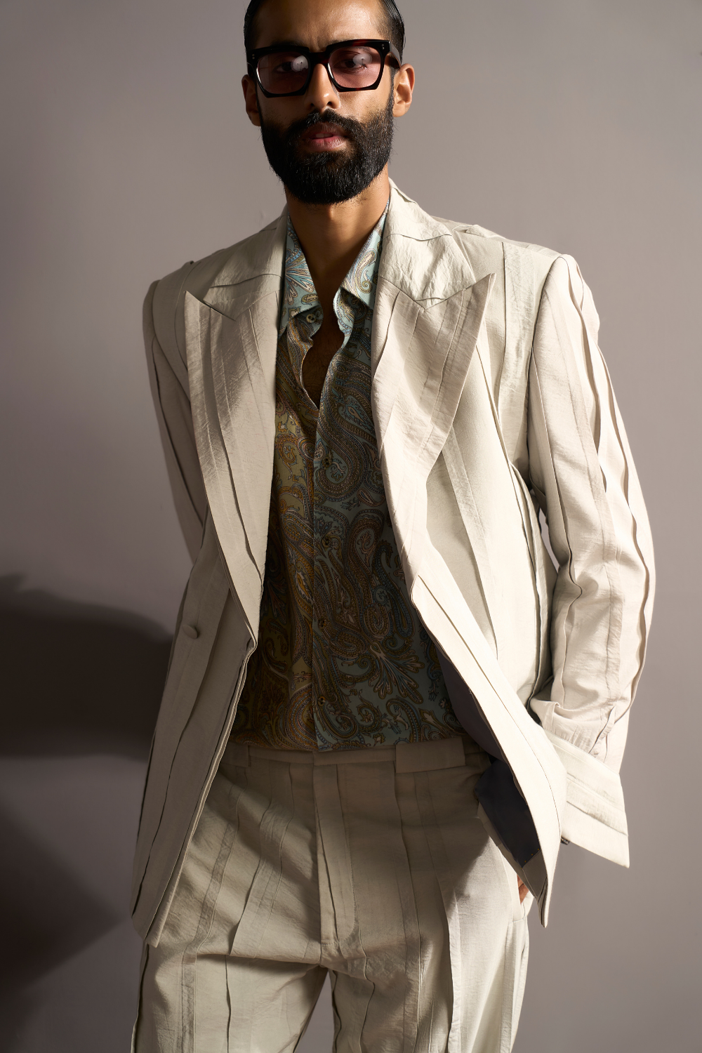 SELENE PLEATED SUIT