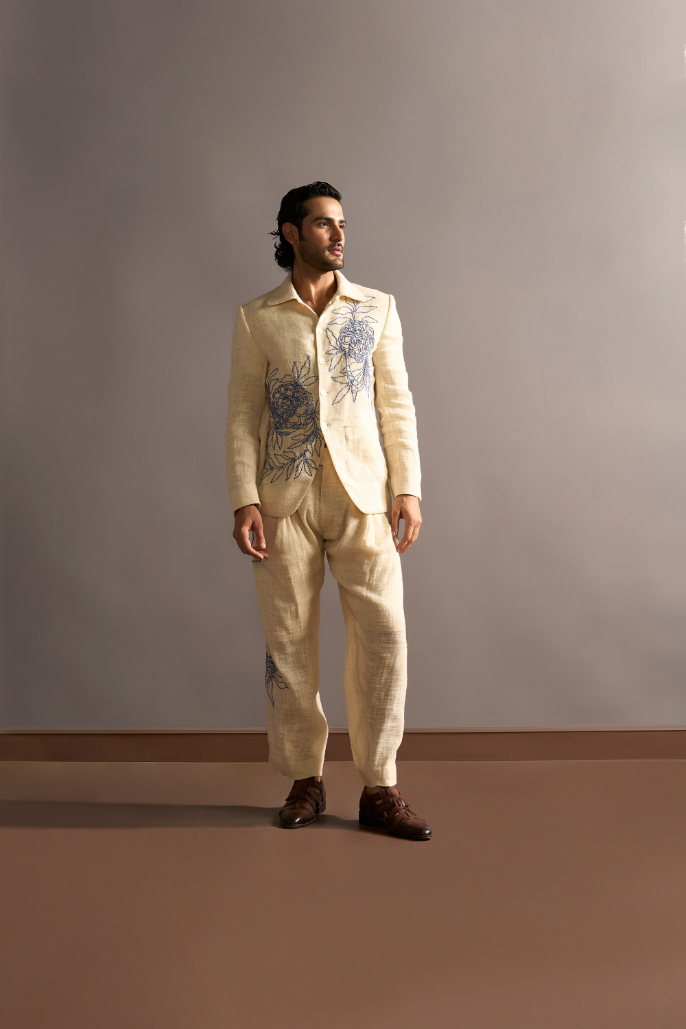 GULDASTA DORI SUIT