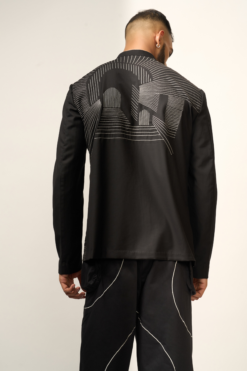 NEW RELATIVITY SHIRT - BLACK