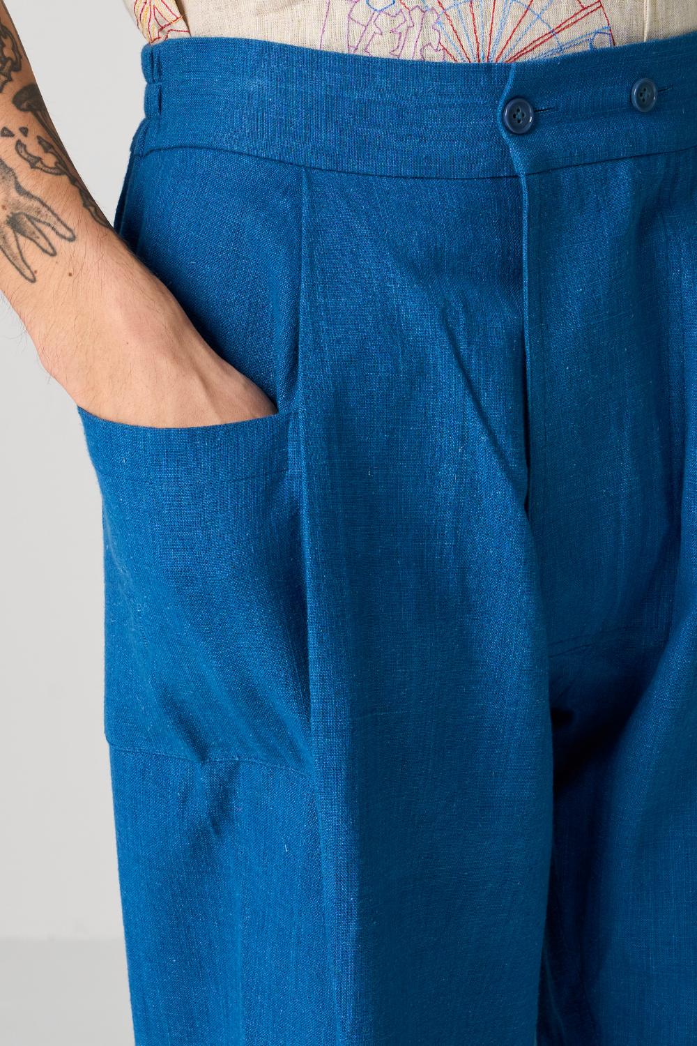 PLEATED PANTS