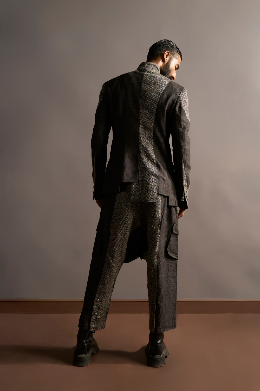 ONE BY TWO SUIT