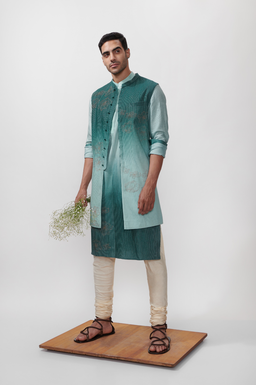 NOOR - SAVERA BANDI