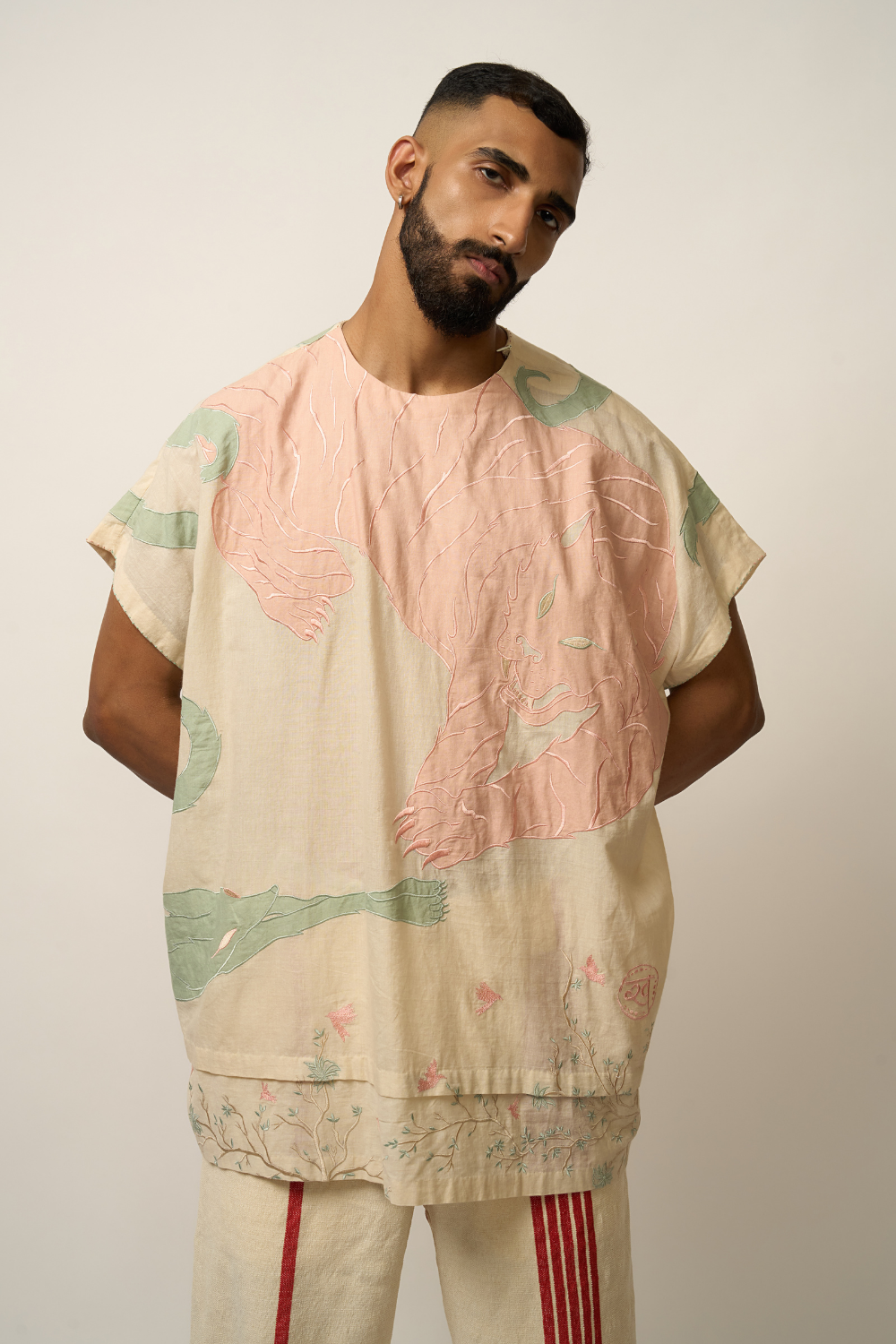 TIGER APPLIQUES KAFTAN SHIRT