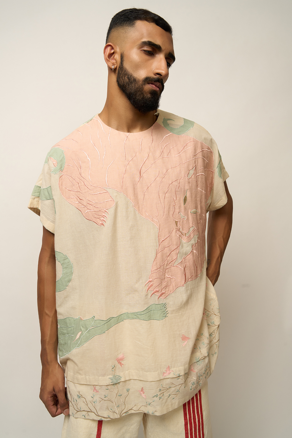 TIGER APPLIQUES KAFTAN SHIRT